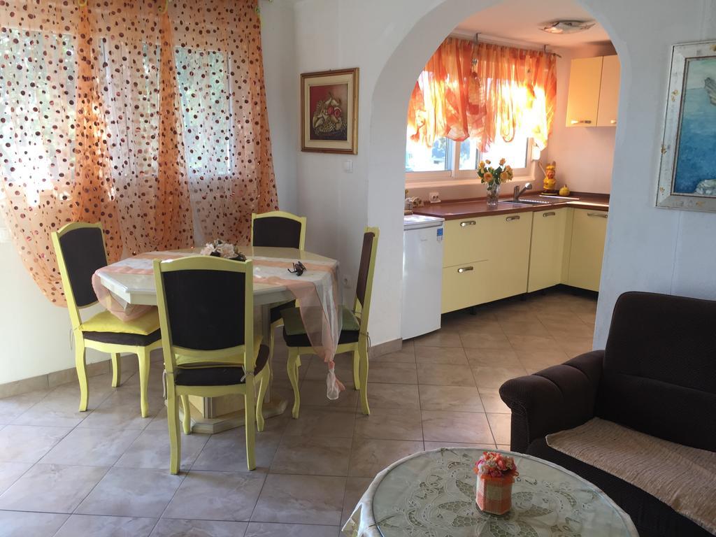 Apartment Greis Ražanj Esterno foto